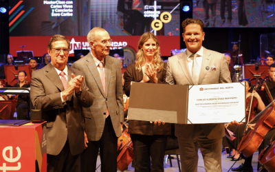 CARLOS VIVES RECIBIÓ EL DOCTORADO HONORIS CAUSA EN CIENCIAS SOCIALES