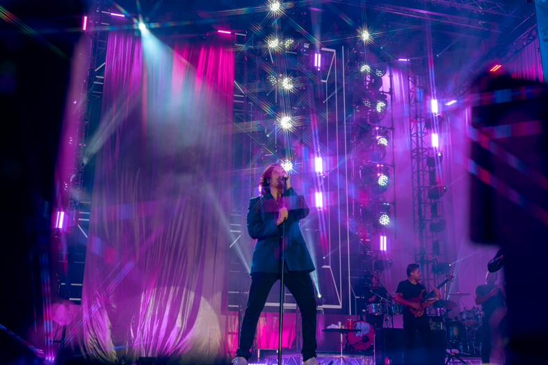 Silvestre Dangond hace historia en Medellín en un concierto a la altura de la ciudad de la Eterna Primavera