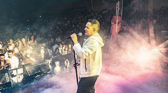 ¡Éxito del año! ‘Mi Locura’ de Jorge Celedón se posiciona como la #1